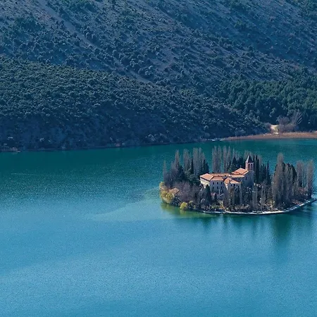 度假居 Two-bedroom In