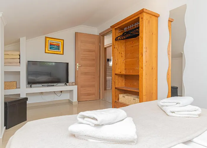 Vakantiehuis Two-bedroom In *