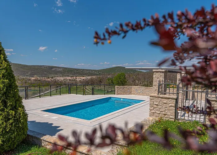 Two-bedroom In Kijevo