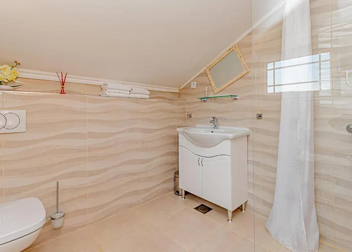 Two-bedroom In Kijevo